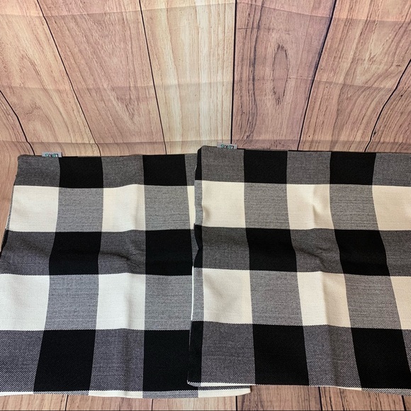 Fixwal 2pcs Black White Buffalo Check Plaid Throw Pillow Covers 45x45cm - Picture 3 of 7
